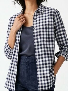 J.Crew Navy White Gingham BoyFit Button Down Shirt - Classic Coastal Preppy M